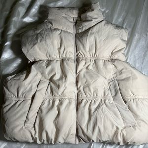 H&M puffer vest size M